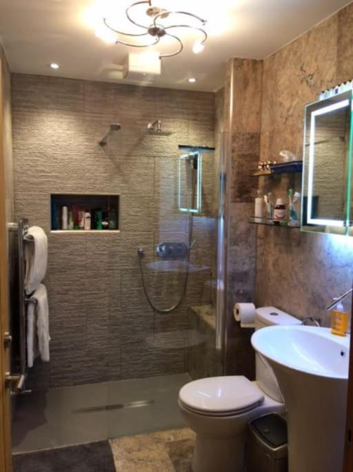 River Road, Littlehampton, Executive Apartment Esterno foto